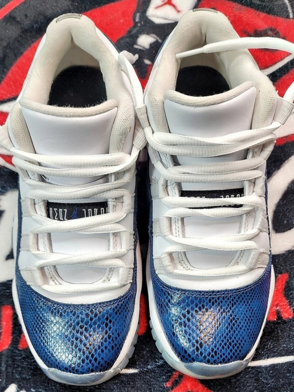Jordan Air Jordan 11 Retro Low 'Navy Snakeskin' Blue & White Sneakers Boys US 4Y
